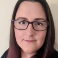 Dr Elizabeth Ross 